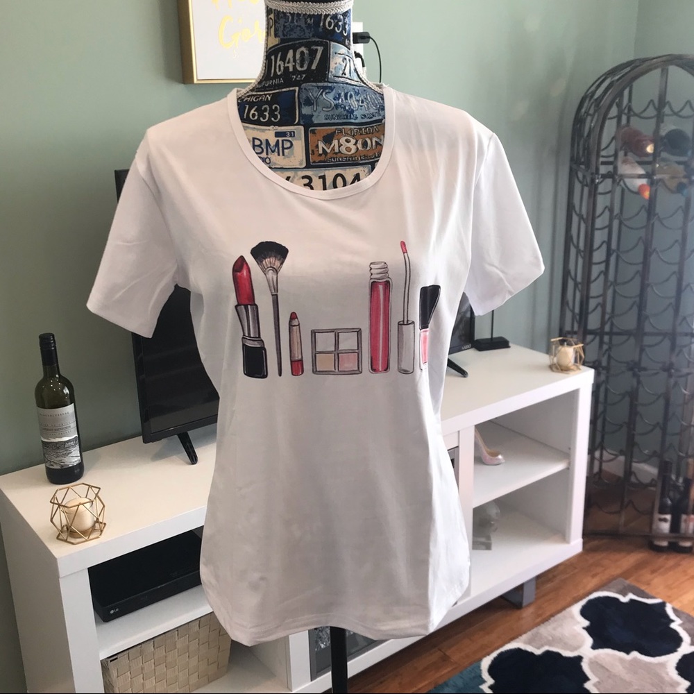Makeup 💄 shirts 💕💕